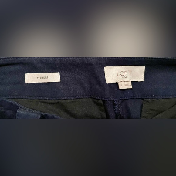 LOFT Navy 4” Shorts Military Gold Buttons in Perfect Condition Size 6 - Picture 3 of 5